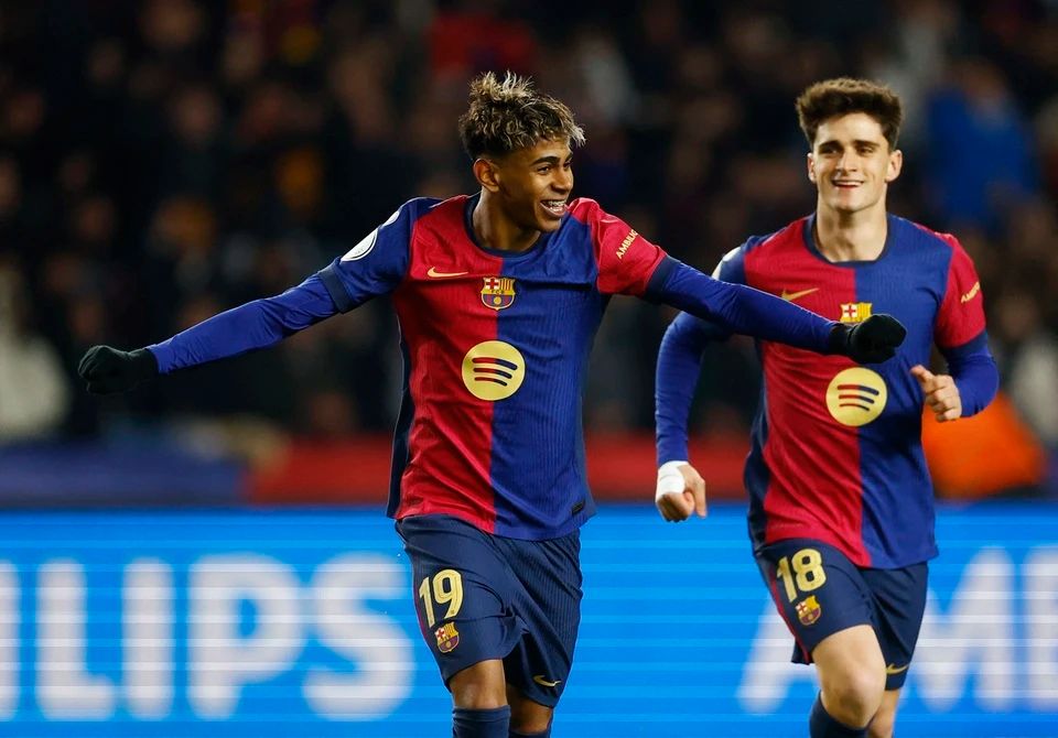 轰36+13+7夺冠！中国男篮又一15岁2米03前锋蹿升：新版小丁太猛